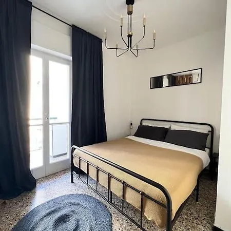 Apartment Thekeystudio, The Urban Edge *